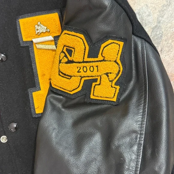 Black and Yellow Varsity Jacket with Leather Sleeves 2001. Men’s L - Picture 4 of 11